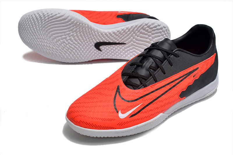 Chuteira Nike Phantom GX Academy - Futsal