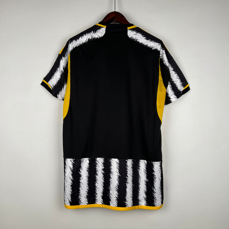 23/24 Juventus - Primeiro Uniforme