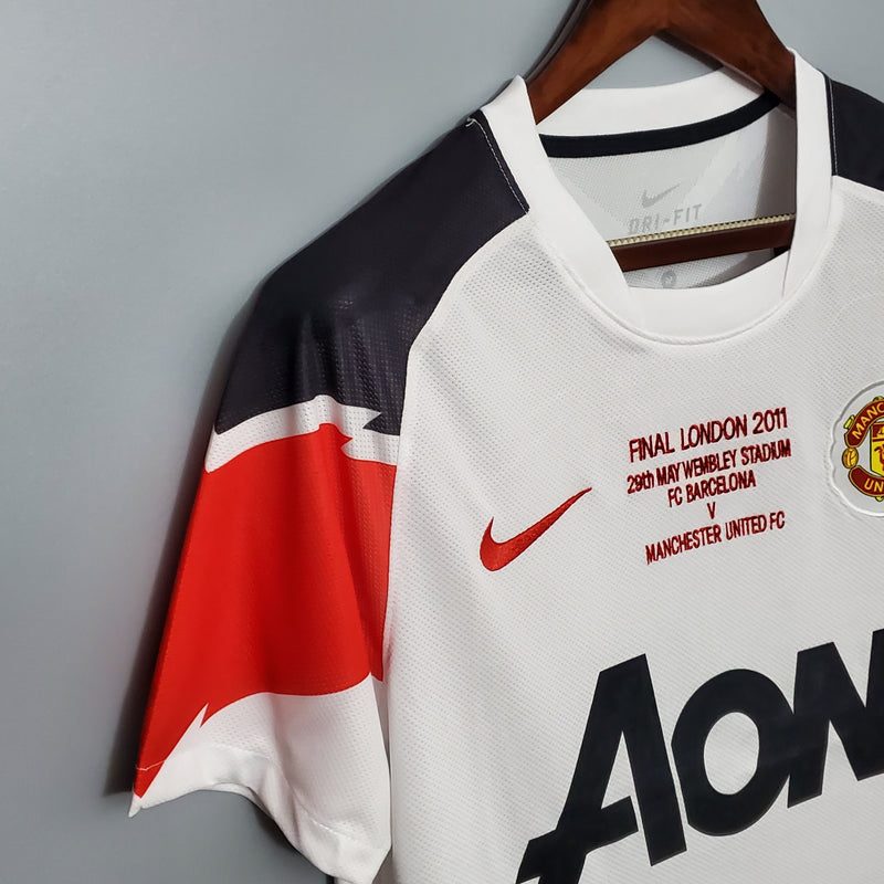 Camisa Retrô Manchester United na versão da Liga dos Campeões 10/11