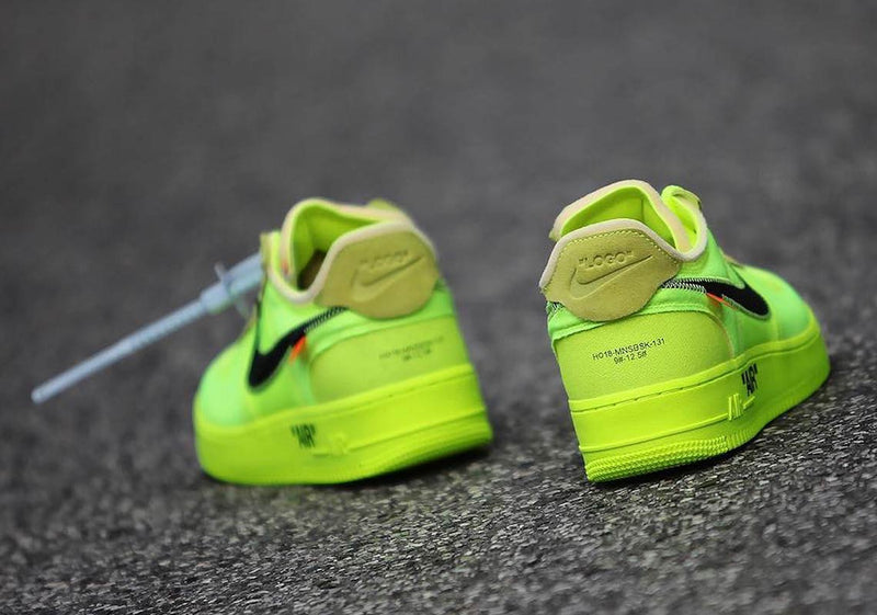 Tênis Feminino da Nike - Air Force 1"Volt" 2.0