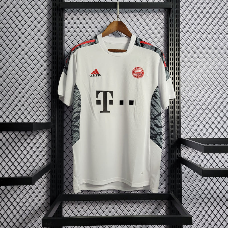 21/22 Bayern Munich training suit white 